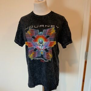 Journey 2023 Concert Tee Vintage style Graphic Tee Size M